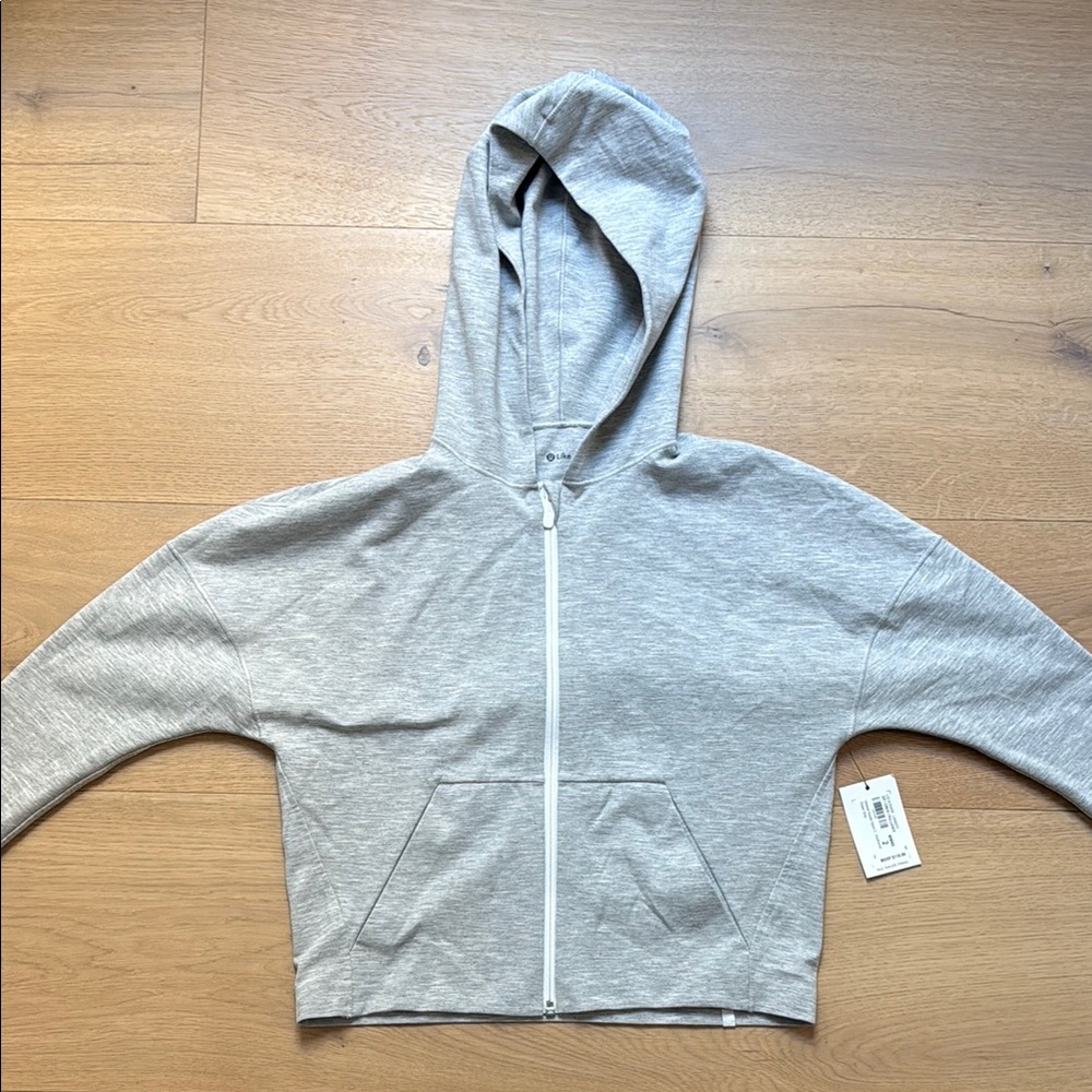 Lululemon Women’s Gray Cropped Hoodie